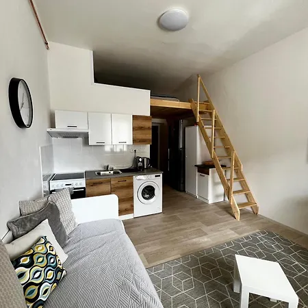 Apartman Zlata Hvezda Ческе-Будеёвице Экстерьер фото